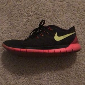 Nike’s size 8.5 women’s